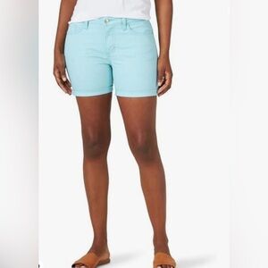 Lee Women's Light Turquoise Denim Midrise 5" Cuffed Short Size 14M